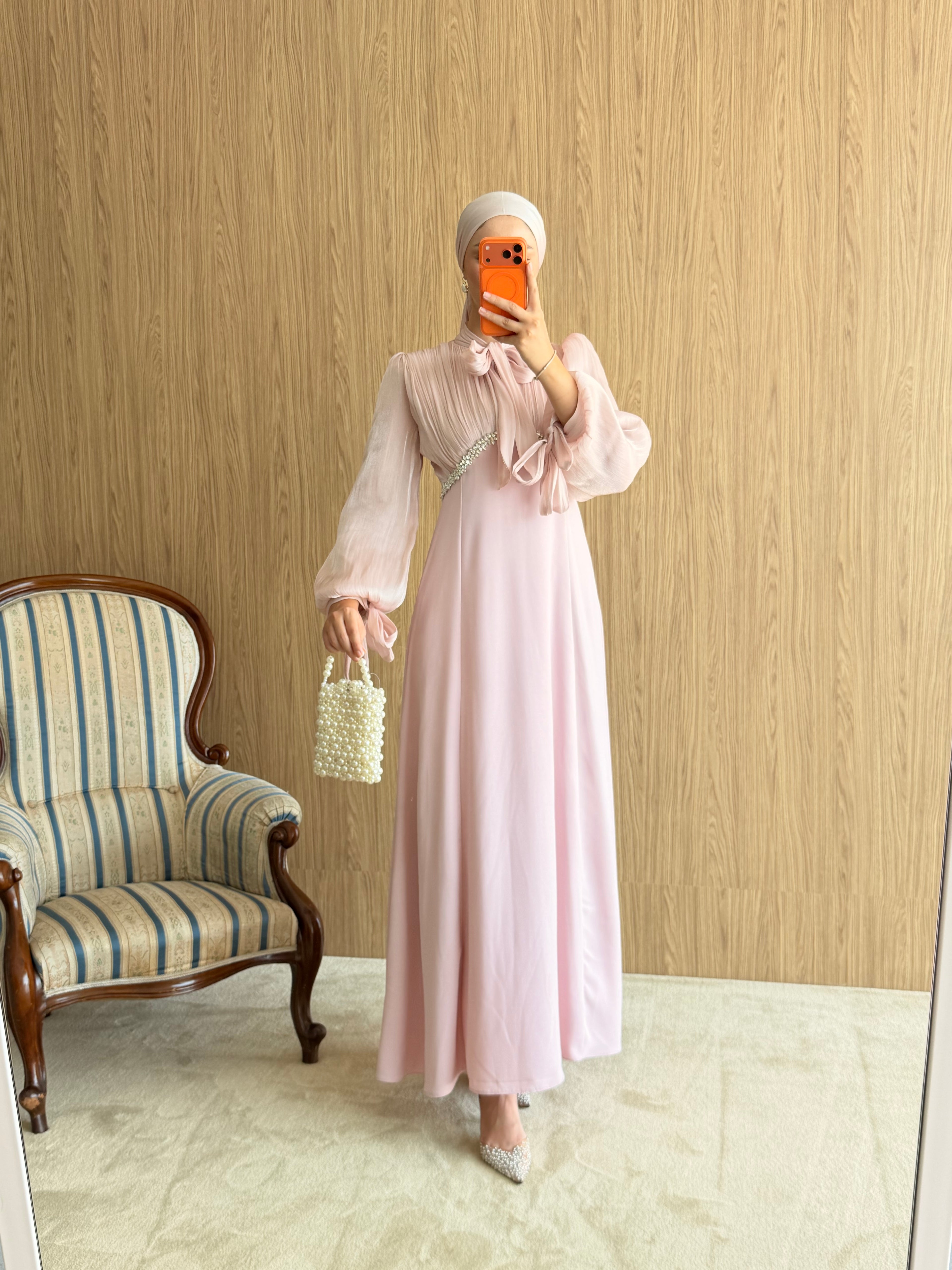 Nz Elara Taş Detaylı Fiyonk Yaka Abiye - Pembe