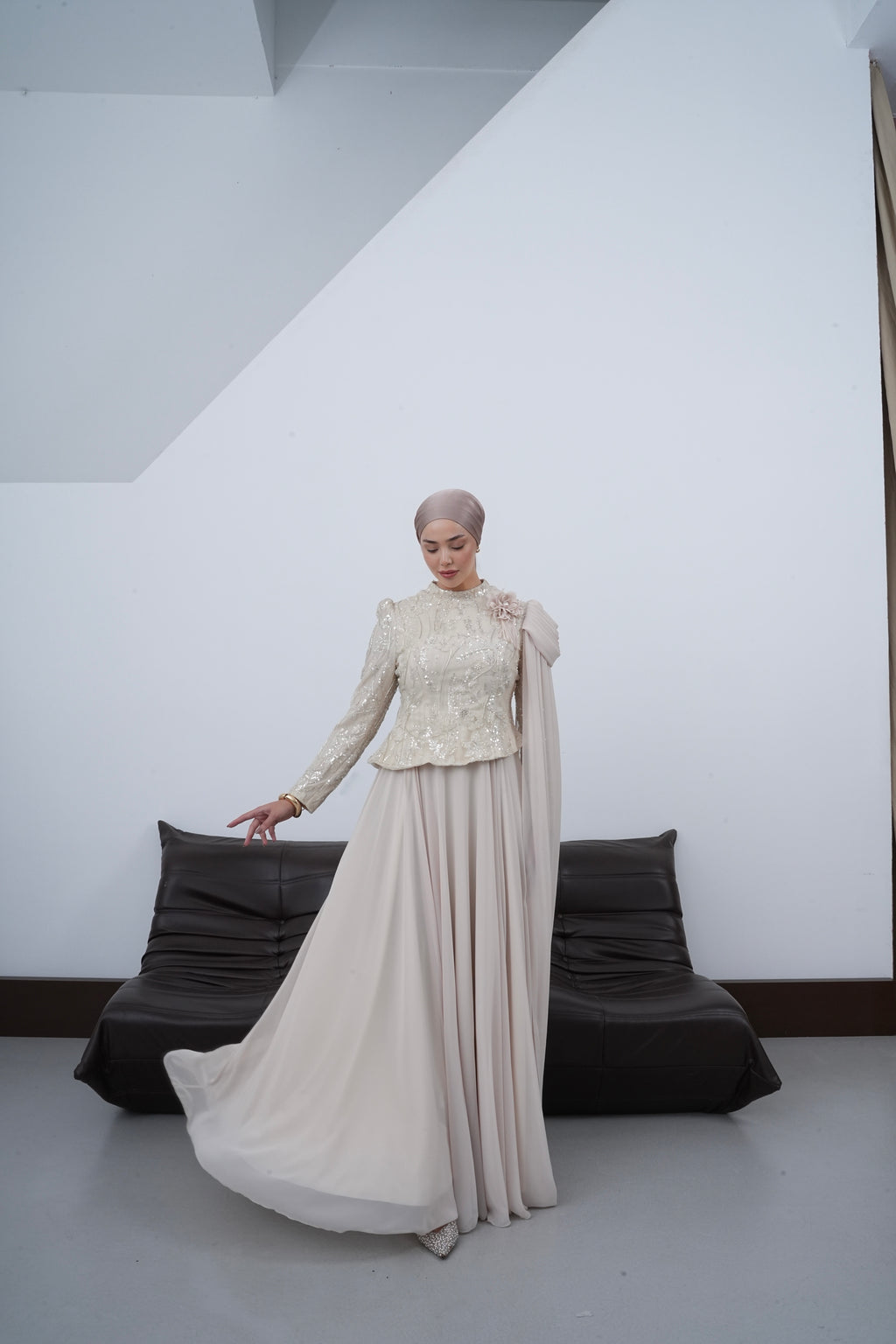 Mira Pelerinli Abiye-Bej