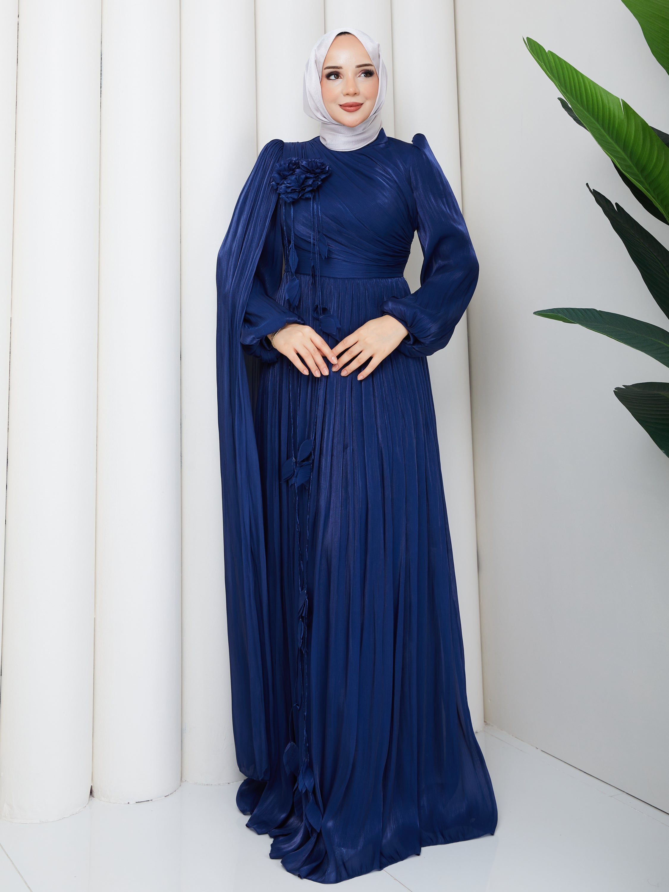 Lilya Çiçek Aksesuarlı Cancan Abiye