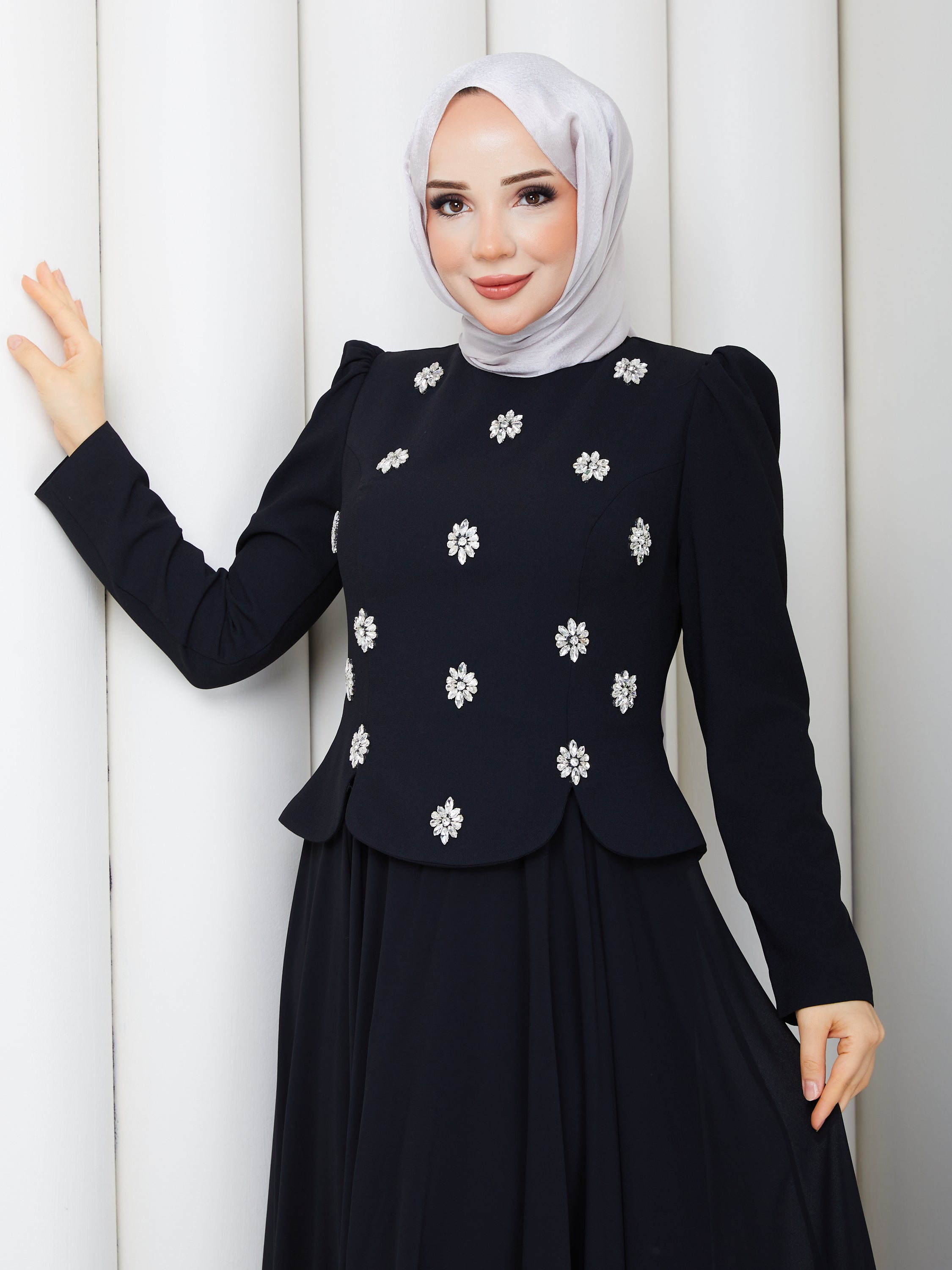 Zümrüt Taşlı Abiye _Siyah