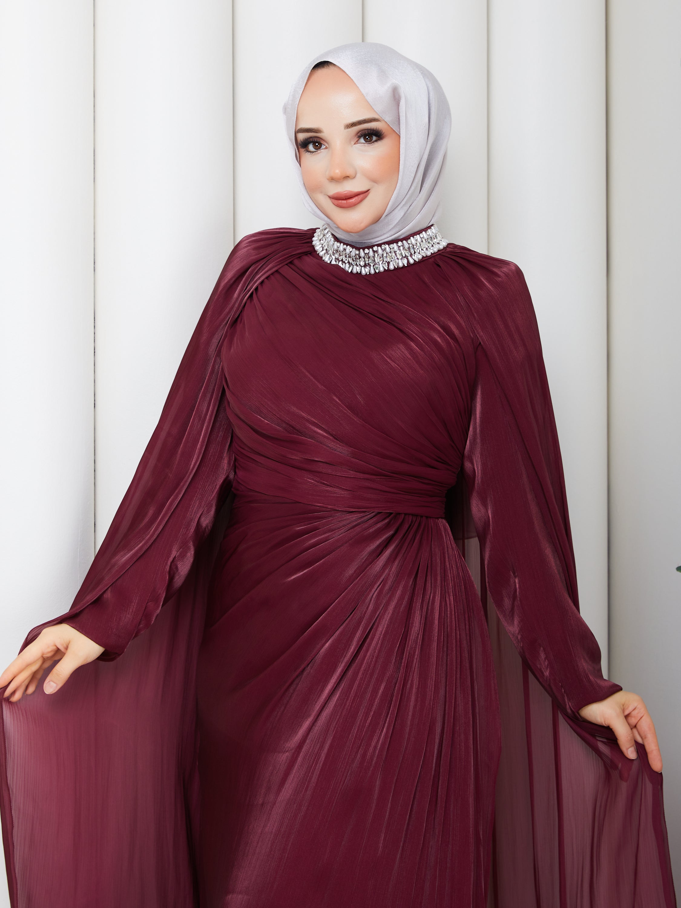 İnci Yaka Pelerinli Abiye-Bordo